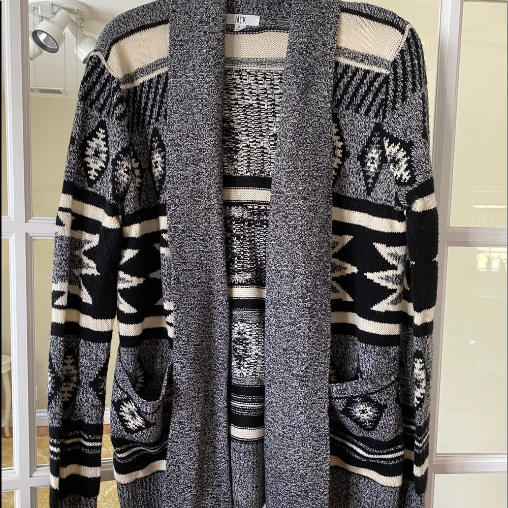 Light knit open sweater